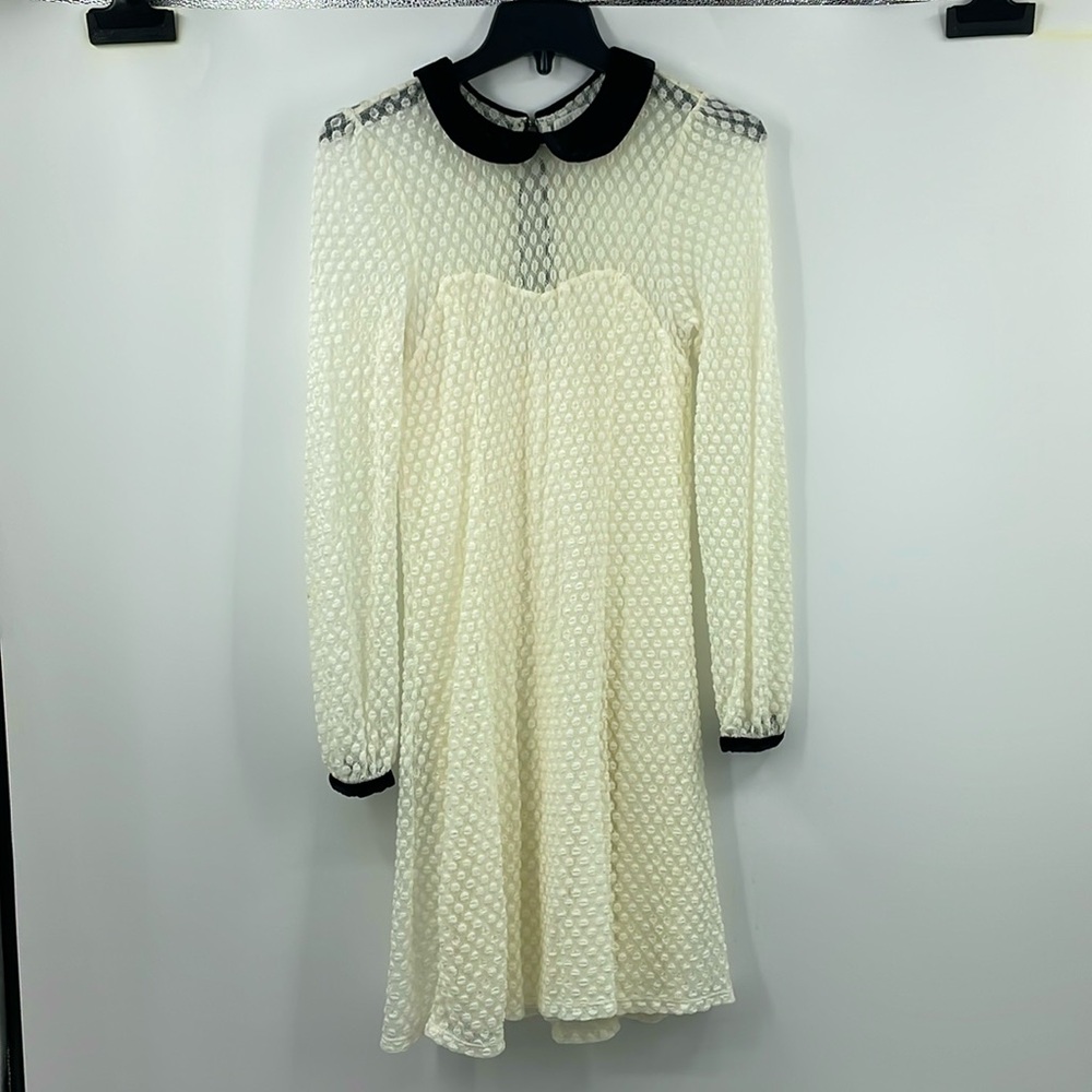 Cooperative cream lace black velvet collared dress Size Medium